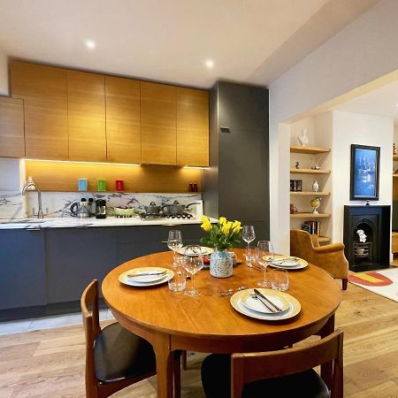 Stylish 2-Bedroom Townhouse Next To Brighton Station Exterior photo