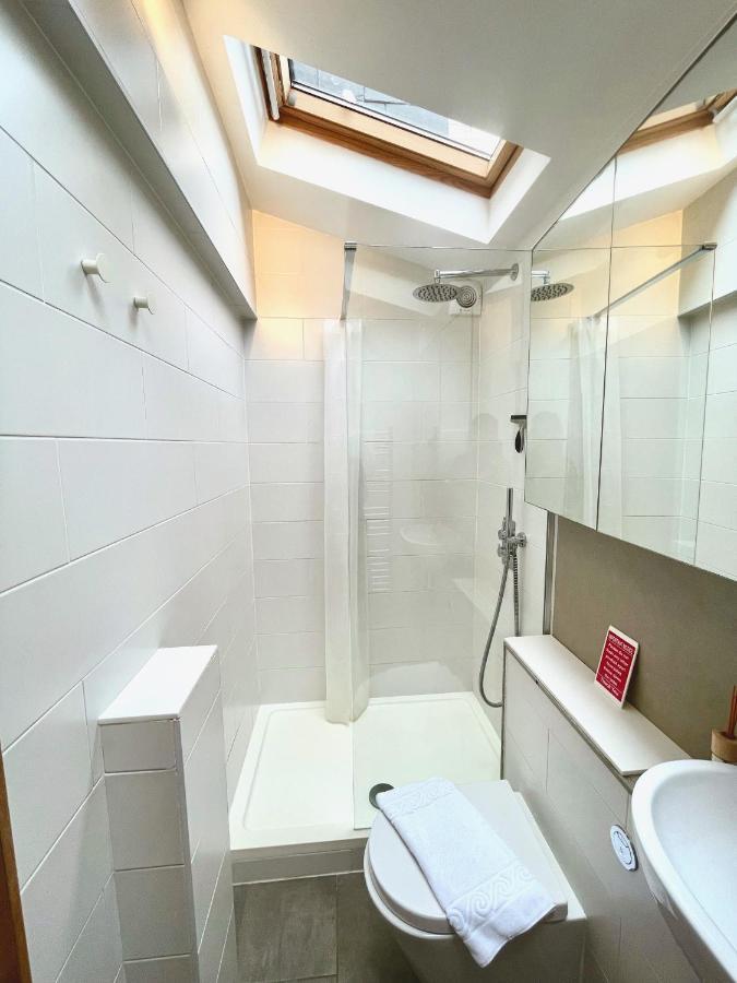 Stylish 2-Bedroom Townhouse Next To Brighton Station Exterior photo