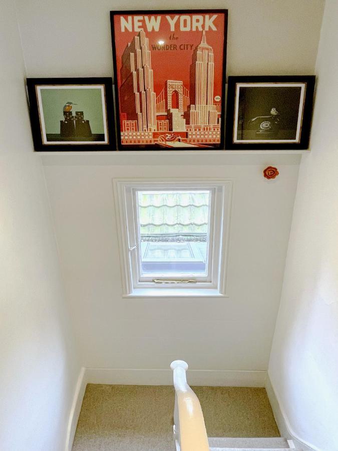 Stylish 2-Bedroom Townhouse Next To Brighton Station Exterior photo