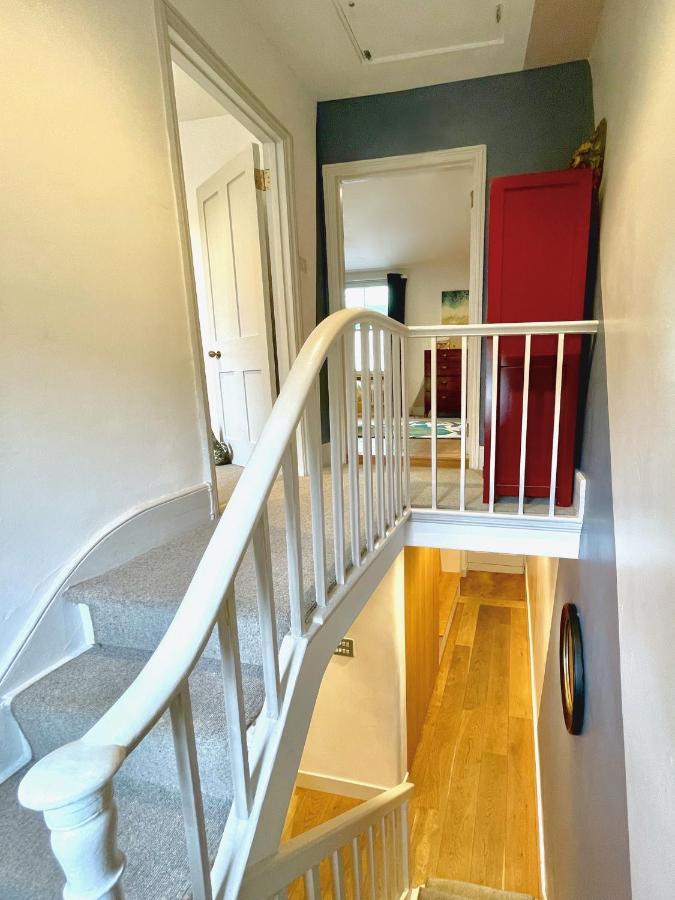 Stylish 2-Bedroom Townhouse Next To Brighton Station Exterior photo